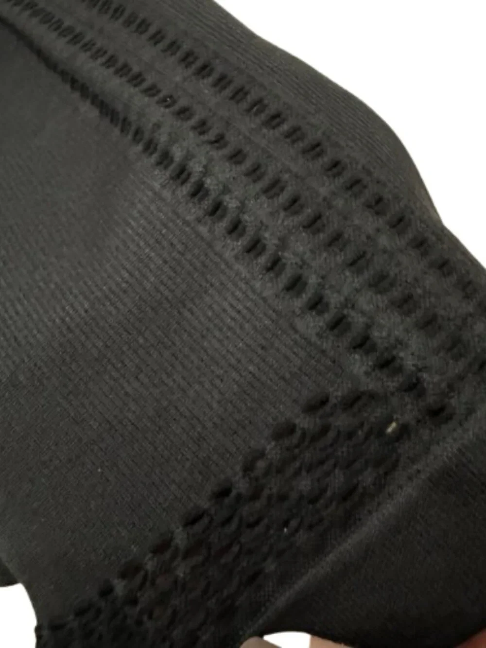 Fabletics Women Ribbed High-Waisted Shorts Gym Training Athleisure small NWOT - Picture 4 of 6